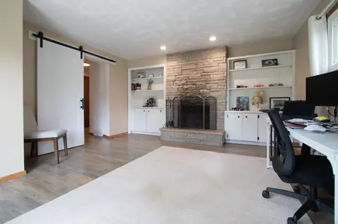 Living - 2108 N Birchwood Ave, Appleton, WI 54914 photo 5 of 7