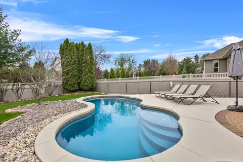 Exterior - 3177 Devroy Ln, Howard, WI 54313 photo 18 of 24
