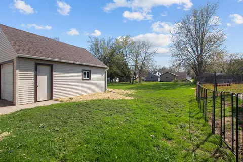 Exterior - 1820 S Jefferson St, Appleton, WI 54915 photo 5 of 11