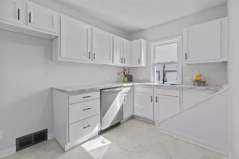 Kitchen - 1820 S Jefferson St, Appleton, WI 54915 photo 2 of 2
