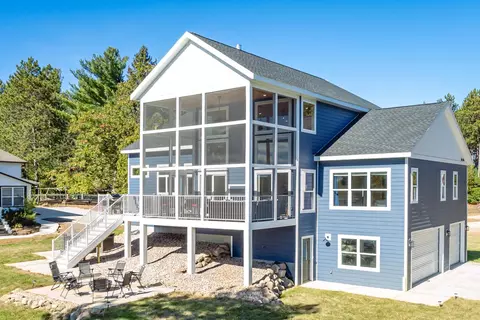 w5565 Springwater Drive, Wild Rose, WI 54984