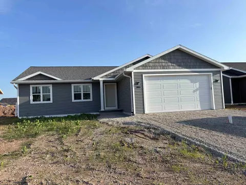 2015 Red Fox Ln, Kaukauna, WI 54130