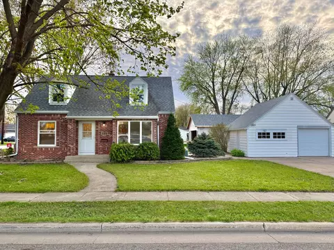 124 Elm Ave, Waupun, WI 53963