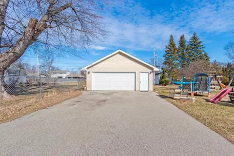 1130 S Kernan Ave, Appleton, WI 54915 photo 3