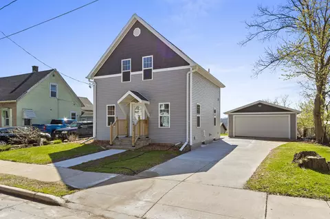 918 Taft St, Kaukauna, WI 54130