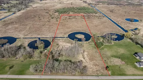 pope road, Waupaca, WI 54981