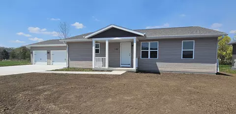 1707 Fairlawn Ave, North Fond Du Lac, WI 54937