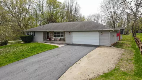 1001 Washington St, Fremont, WI 54940
