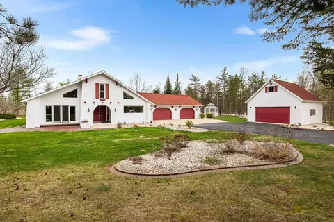13855 Kalous Rd, Gillett, WI 54124
