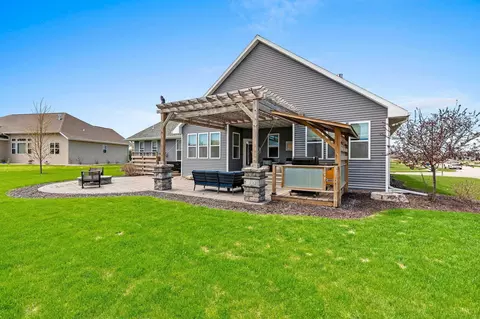 Exterior - 3963 Dollar Ln, De Pere, WI 54115 photo 9 of 16