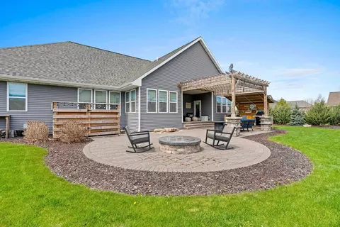 Exterior - 3963 Dollar Ln, De Pere, WI 54115 photo 8 of 16