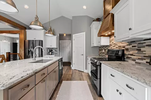 Kitchen - 3963 Dollar Ln, De Pere, WI 54115 photo 5 of 8