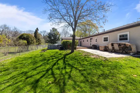 Exterior - 3500 W Justin St, Appleton, WI 54914 photo 2 of 6