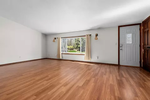 Living - 3500 W Justin St, Appleton, WI 54914 photo 2 of 3