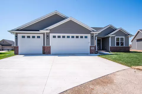 Exterior - 2239 E Honeygold Ct, Appleton, WI 54913 photo 4 of 18