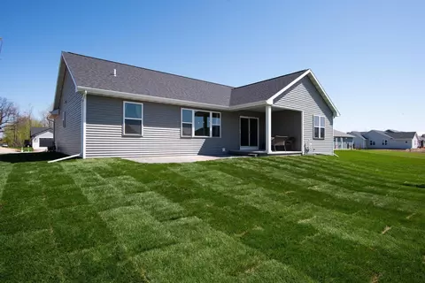 Exterior - 2239 E Honeygold Ct, Appleton, WI 54913 photo 11 of 18