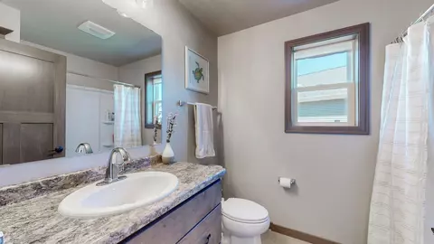 Bath - 2239 E Honeygold Ct, Appleton, WI 54913 photo 2 of 4