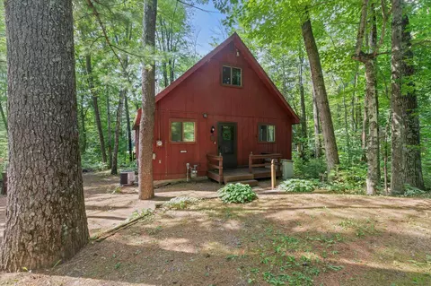 14443 River Rd, Mountain, WI 54149