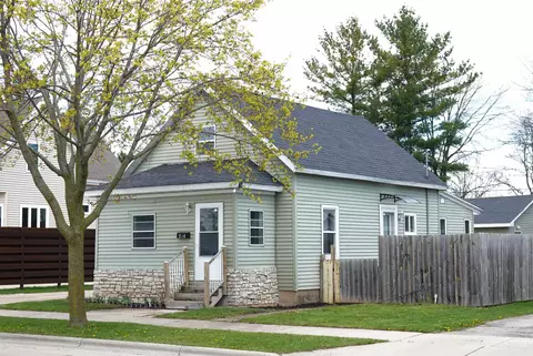 216 Harrison St, North Fond Du Lac, WI 54937