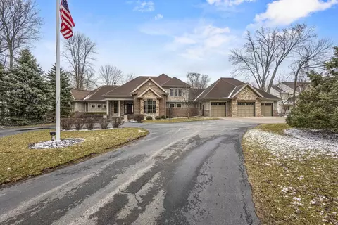 536 Sunrise Bay Rd, Neenah, WI 54956
