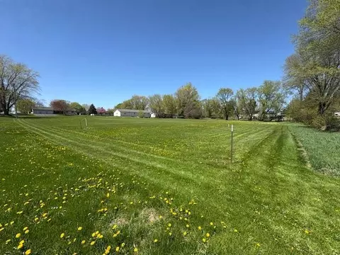 306 Beatrice Ln, Manawa, WI 54945