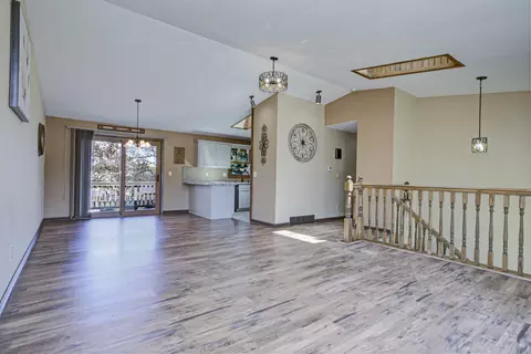 1016 W Weiland Ave, Appleton, WI 54914 photo 9