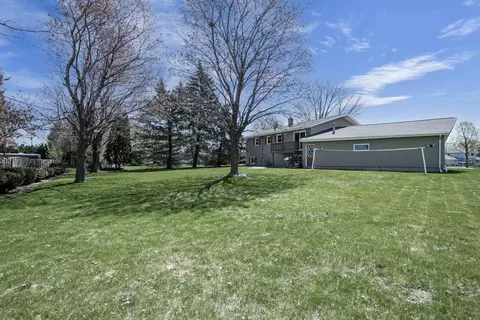 1016 W Weiland Ave, Appleton, WI 54914 photo 5
