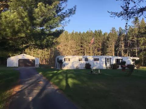n9424 Deer Lake Road, Crivitz, WI 54114