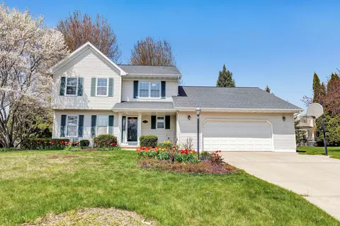 2880 Newcastle Ave, Green Bay, WI 54313