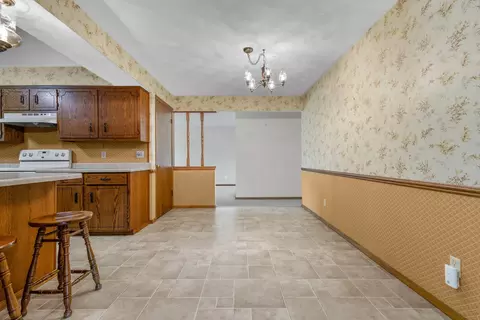 9 Eastfield Ct, Appleton, WI 54915 photo 13