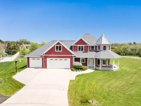 992 Aster Ct, De Pere, WI 54115