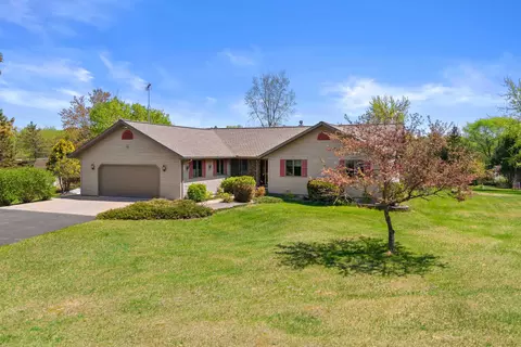 n2850 Johns Lake Road, Wautoma, WI 54982