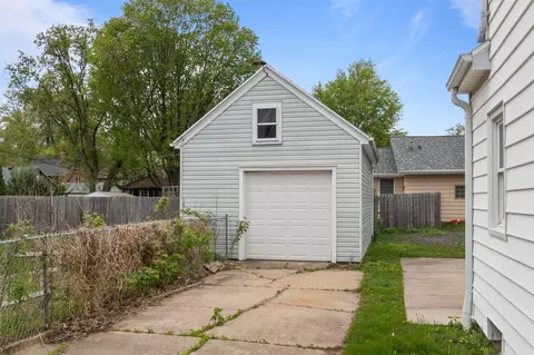 909 N Summit St, Appleton, WI 54914 photo 28