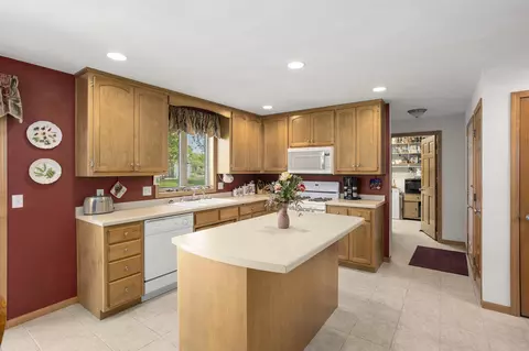 3116 E Sandpiper Ln, Appleton, WI 54913 photo 2