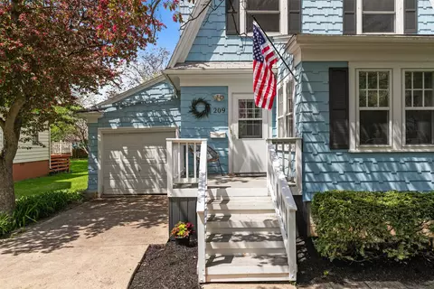 209 Elm St, Menasha, WI 54952