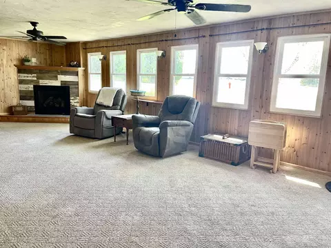 n422 Dons Drive, Appleton, WI 54915 photo 4