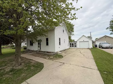 n5617 North Franklin Street, Shawano, WI 54166