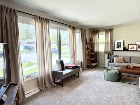 2512 N Division St, Appleton, WI 54911 photo 5