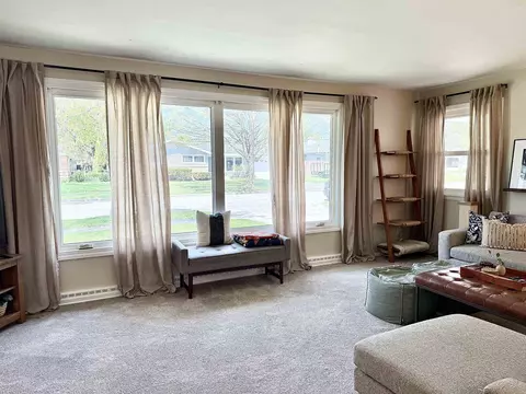 2512 N Division St, Appleton, WI 54911 photo 6