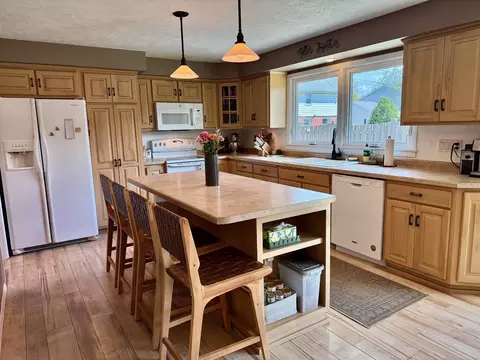 2512 N Division St, Appleton, WI 54911 photo 8