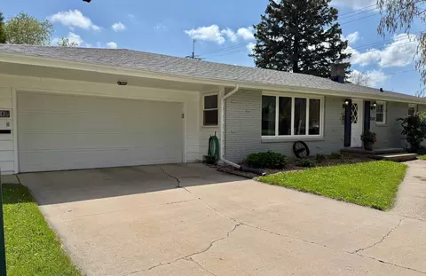 2512 N Division St, Appleton, WI 54911 photo 3