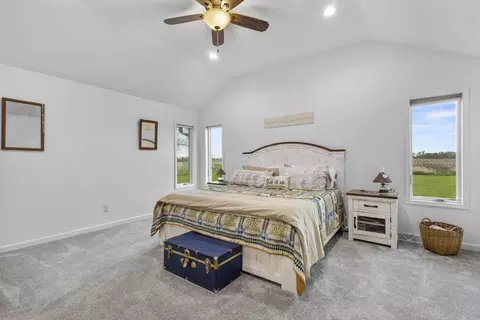Bedroom - 5580 Springbrook Rd, Omro, WI 54963 photo 1 of 5