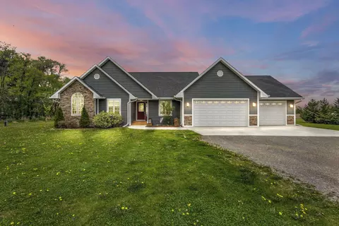 Exterior - 5580 Springbrook Rd, Omro, WI 54963 photo 14 of 17