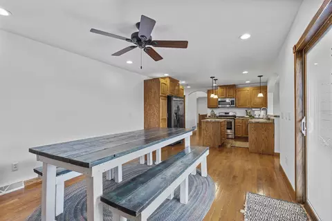 Dining - 5580 Springbrook Rd, Omro, WI 54963 photo 4 of 5