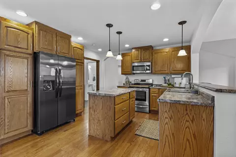 Kitchen - 5580 Springbrook Rd, Omro, WI 54963 photo 2 of 5