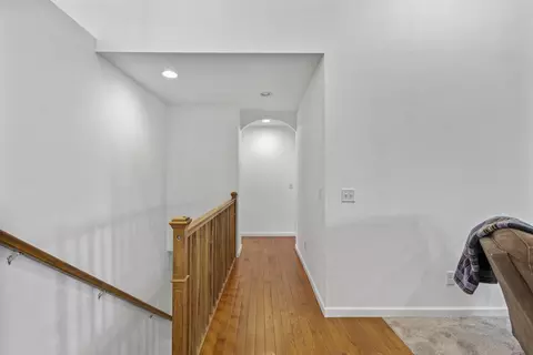 Entry Way - 5580 Springbrook Rd, Omro, WI 54963 photo 4 of 6