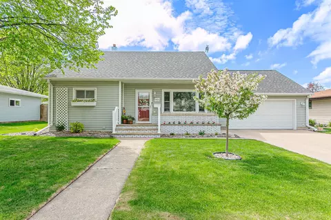 1405 Glenview Ave, Kaukauna, WI 54130