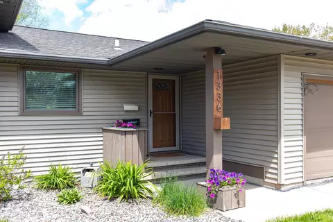 Exterior - 1336 W Grant St, Appleton, WI 54914 photo 2 of 7