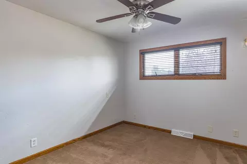 Bedroom - 1336 W Grant St, Appleton, WI 54914 photo 6 of 9