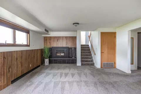 Living - 1336 W Grant St, Appleton, WI 54914 photo 3 of 4